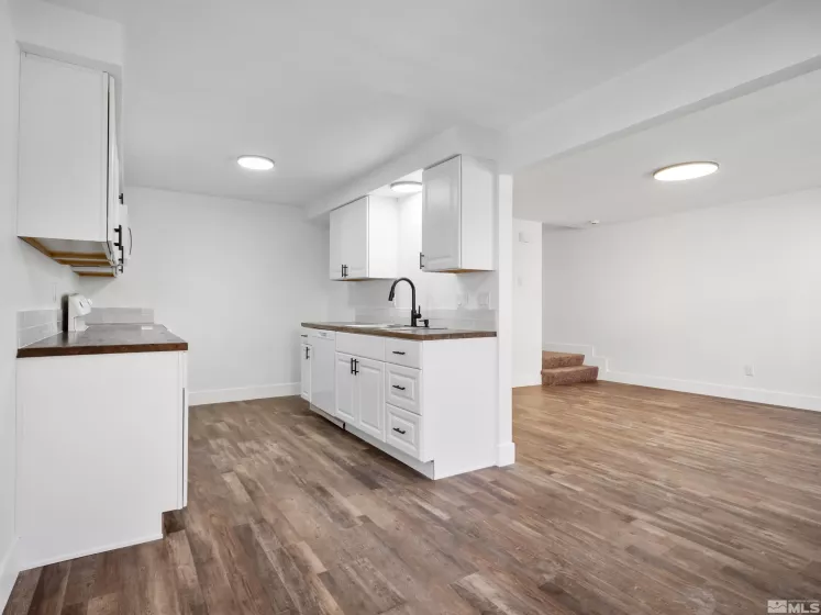 3316 Woodside, Carson City, Nevada 89701, 2 Bedrooms Bedrooms, ,1 BathroomBathrooms,Residential,Residential,Woodside,250001468
