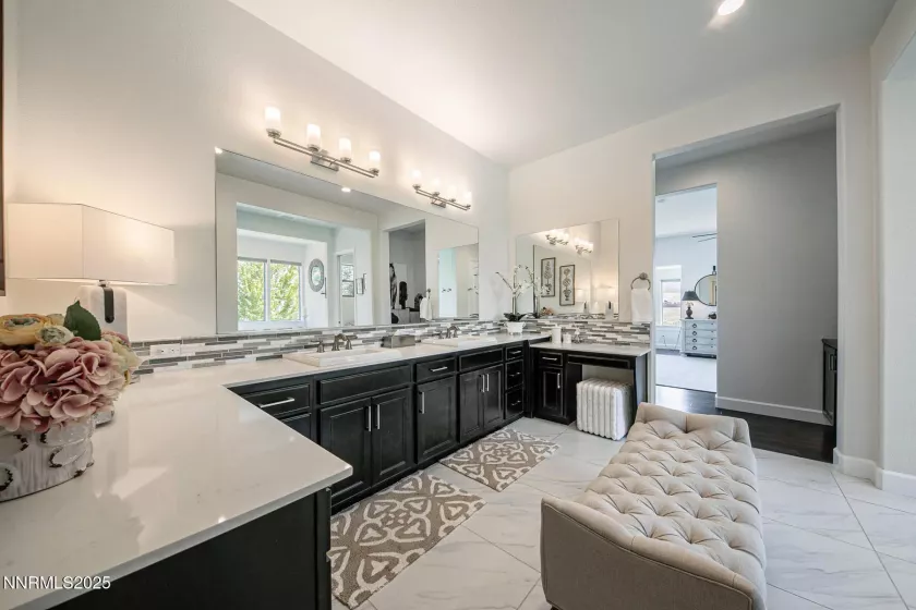 1845 Dove Mountain, Reno, Nevada 89523, 3 Bedrooms Bedrooms, ,4 BathroomsBathrooms,Residential,Residential,Dove Mountain,250050221