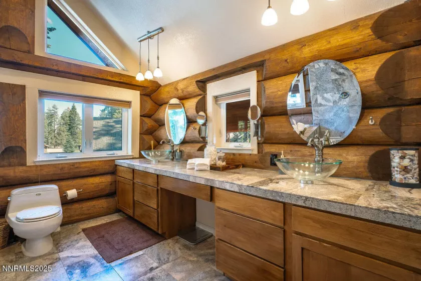 996 Tyner, Incline Village, Nevada 89451, 4 Bedrooms Bedrooms, ,4 BathroomsBathrooms,Residential,Residential,Tyner,250053372