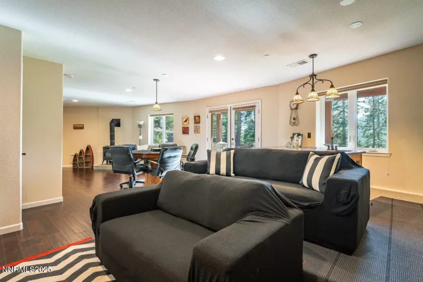 996 Tyner, Incline Village, Nevada 89451, 4 Bedrooms Bedrooms, ,4 BathroomsBathrooms,Residential,Residential,Tyner,250053372