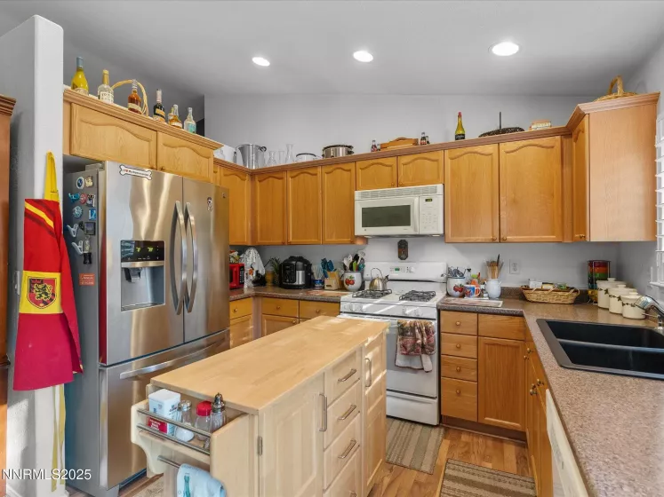 9493 Long River, Reno, Nevada 89506, 3 Bedrooms Bedrooms, ,2 BathroomsBathrooms,Residential,Residential,Long River,250053378