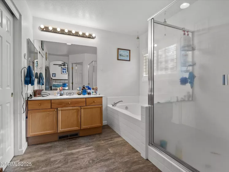 9493 Long River, Reno, Nevada 89506, 3 Bedrooms Bedrooms, ,2 BathroomsBathrooms,Residential,Residential,Long River,250053378