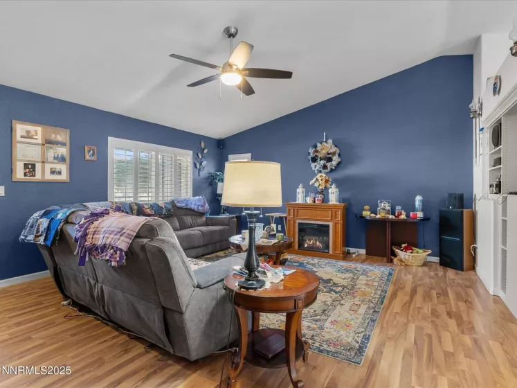 9493 Long River, Reno, Nevada 89506, 3 Bedrooms Bedrooms, ,2 BathroomsBathrooms,Residential,Residential,Long River,250053378