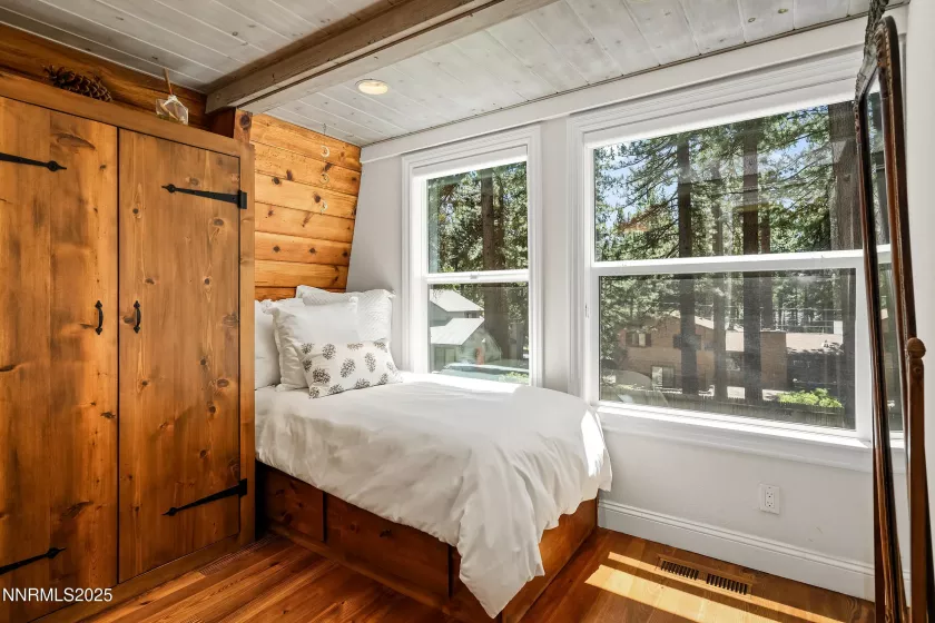 1075 Mill Creek, Incline Village, Nevada 89451, 3 Bedrooms Bedrooms, ,3 BathroomsBathrooms,Residential,Residential,Mill Creek,250053380