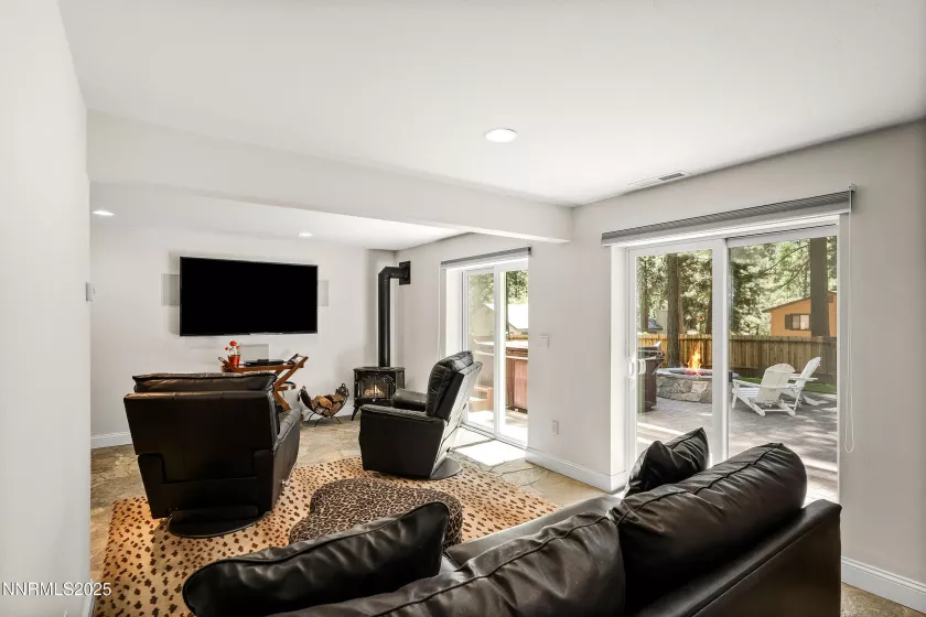 1075 Mill Creek, Incline Village, Nevada 89451, 3 Bedrooms Bedrooms, ,3 BathroomsBathrooms,Residential,Residential,Mill Creek,250053380