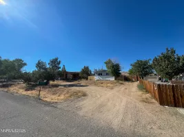6305 Blackwood, Sun Valley, Nevada 89433, 2 Bedrooms Bedrooms, ,2 BathroomsBathrooms,Residential,Residential,Blackwood,250053384