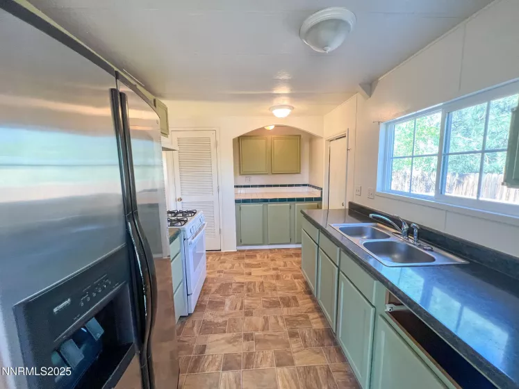 6305 Blackwood, Sun Valley, Nevada 89433, 2 Bedrooms Bedrooms, ,2 BathroomsBathrooms,Residential,Residential,Blackwood,250053384