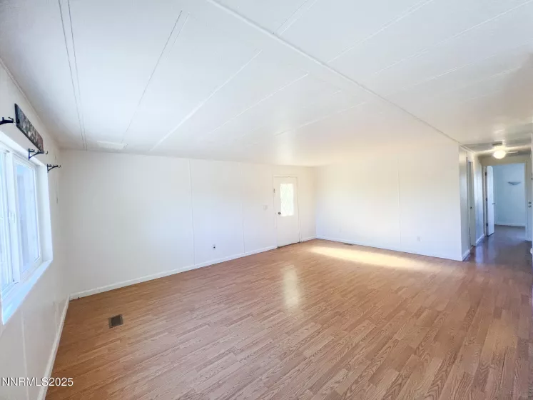 6305 Blackwood, Sun Valley, Nevada 89433, 2 Bedrooms Bedrooms, ,2 BathroomsBathrooms,Residential,Residential,Blackwood,250053384