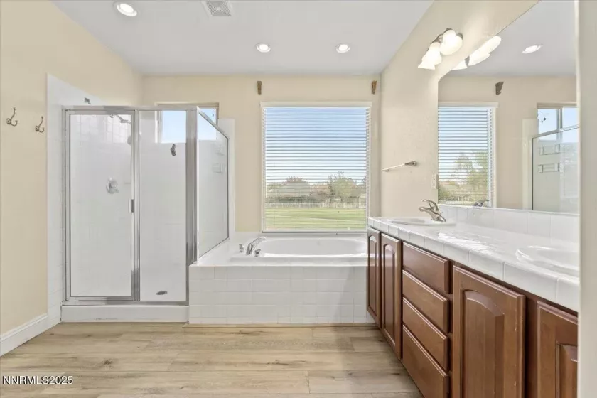 1239 Flintwood, Carson City, Nevada 89703, 4 Bedrooms Bedrooms, ,4 BathroomsBathrooms,Residential,Residential,Flintwood,250050384