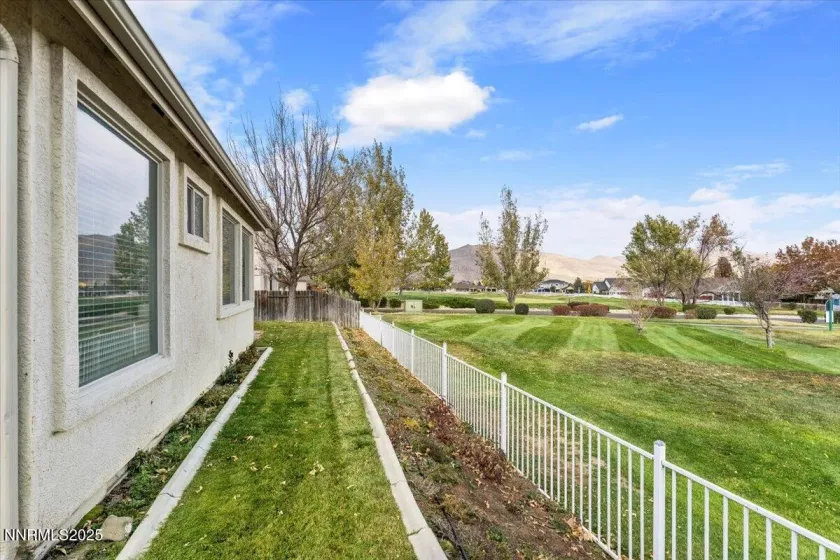 1239 Flintwood, Carson City, Nevada 89703, 4 Bedrooms Bedrooms, ,4 BathroomsBathrooms,Residential,Residential,Flintwood,250050384