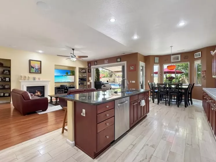 10555 Hampton Creek, Reno, Nevada 89521, 5 Bedrooms Bedrooms, ,3 BathroomsBathrooms,Residential,Residential,Hampton Creek,250050061