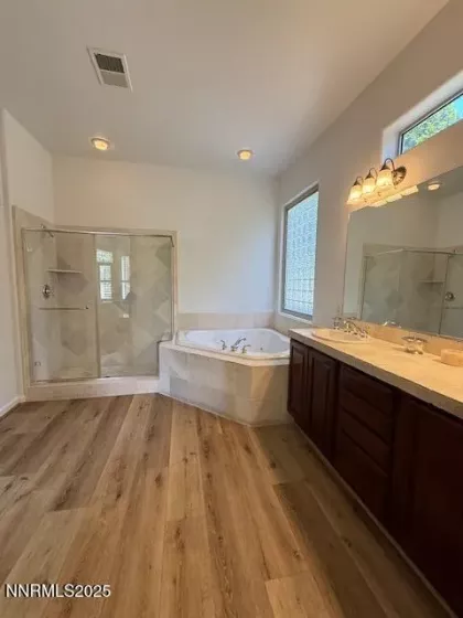 9900 Wilbur May, Reno, Nevada 89521, 3 Bedrooms Bedrooms, ,2 BathroomsBathrooms,Residential,Residential,Wilbur May,250053388