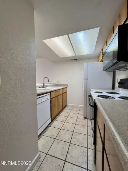 1527 Steven, Sparks, Nevada 89431, 2 Bedrooms Bedrooms, ,2 BathroomsBathrooms,Residential,Residential,Steven,250053391