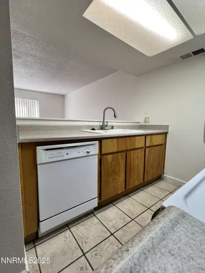 1527 Steven, Sparks, Nevada 89431, 2 Bedrooms Bedrooms, ,2 BathroomsBathrooms,Residential,Residential,Steven,250053391
