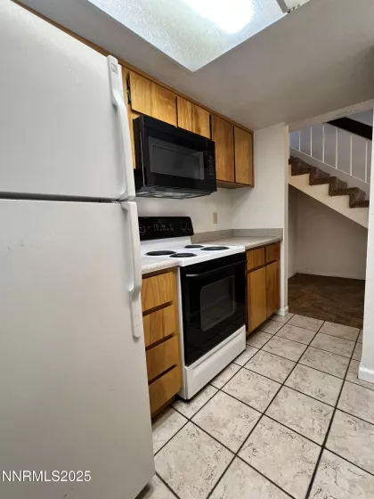 1527 Steven, Sparks, Nevada 89431, 2 Bedrooms Bedrooms, ,2 BathroomsBathrooms,Residential,Residential,Steven,250053391