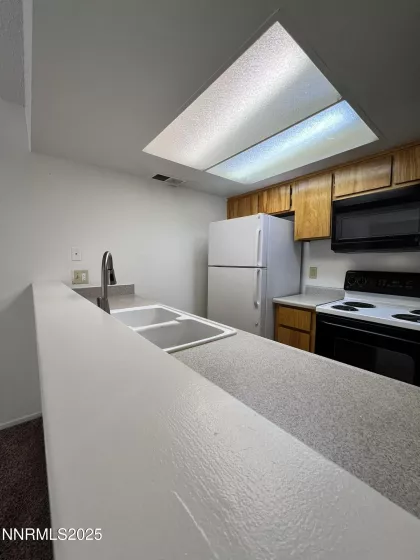 1527 Steven, Sparks, Nevada 89431, 2 Bedrooms Bedrooms, ,2 BathroomsBathrooms,Residential,Residential,Steven,250053391