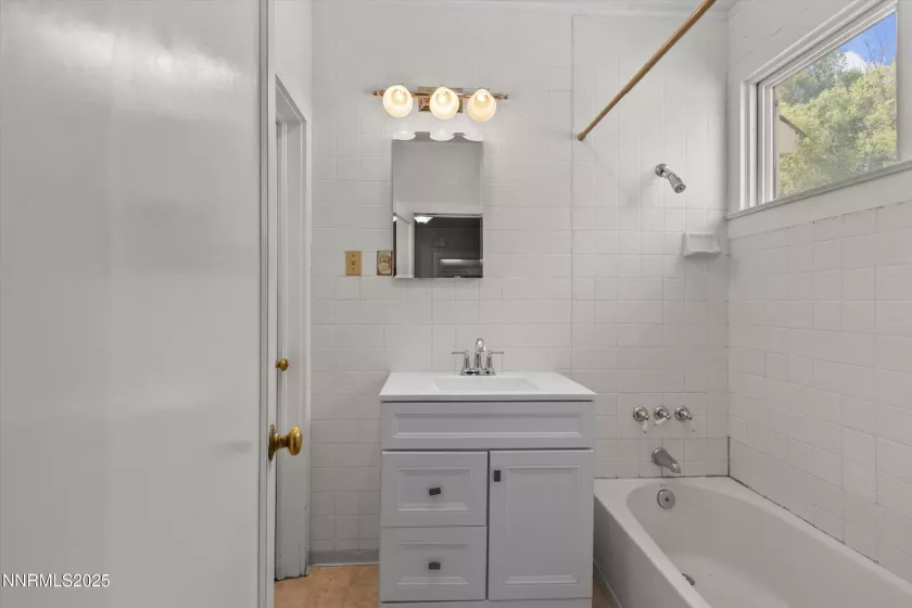 1606 10th, Minden, Nevada 89423, 4 Bedrooms Bedrooms, ,1 BathroomBathrooms,Residential,Residential,10th,250053392