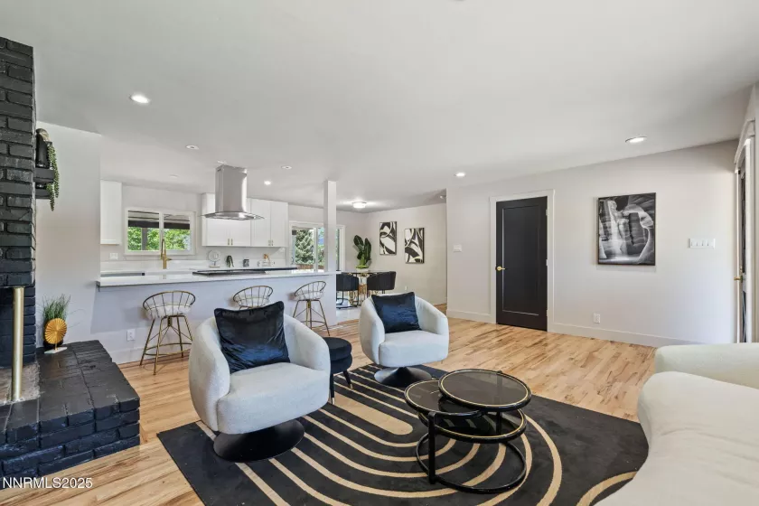 395 Chevy Chase, Reno, Nevada 89509, 3 Bedrooms Bedrooms, ,2 BathroomsBathrooms,Residential,Residential,Chevy Chase,250001092