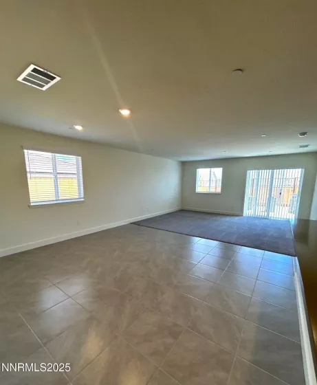 963 Cascade Range, Sparks, Nevada 89436, 4 Bedrooms Bedrooms, ,2 BathroomsBathrooms,Residential Lease,Manufactured,Cascade Range,250053400