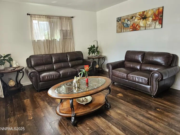 1195 Curti, Reno, Nevada 89502, 3 Bedrooms Bedrooms, ,1 BathroomBathrooms,Residential,Residential,Curti,250053403
