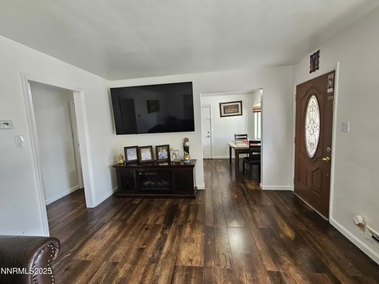 1195 Curti, Reno, Nevada 89502, 3 Bedrooms Bedrooms, ,1 BathroomBathrooms,Residential,Residential,Curti,250053403