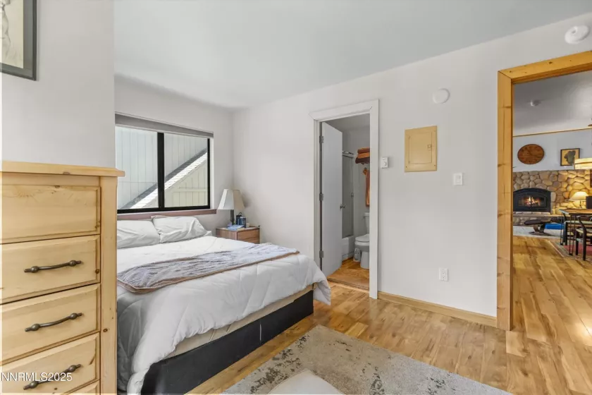 807 Alder, Incline Village, Nevada 89451, 2 Bedrooms Bedrooms, ,2 BathroomsBathrooms,Residential,Residential,Alder,250053404