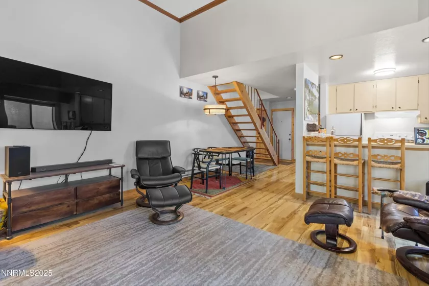 807 Alder, Incline Village, Nevada 89451, 2 Bedrooms Bedrooms, ,2 BathroomsBathrooms,Residential,Residential,Alder,250053404