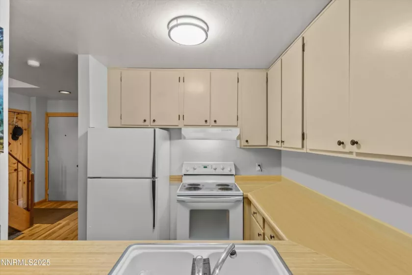 807 Alder, Incline Village, Nevada 89451, 2 Bedrooms Bedrooms, ,2 BathroomsBathrooms,Residential,Residential,Alder,250053404
