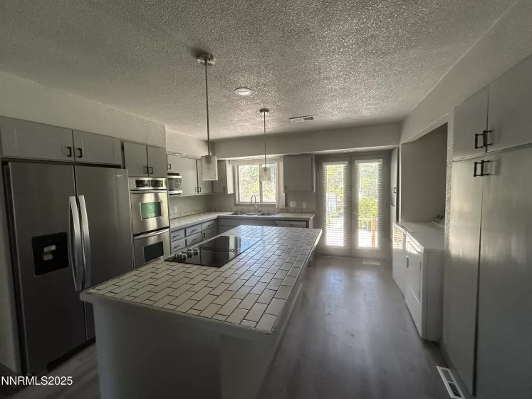 2767 Lakeside, Reno, Nevada 89509, 3 Bedrooms Bedrooms, ,3 BathroomsBathrooms,Residential,Residential,Lakeside,250053401