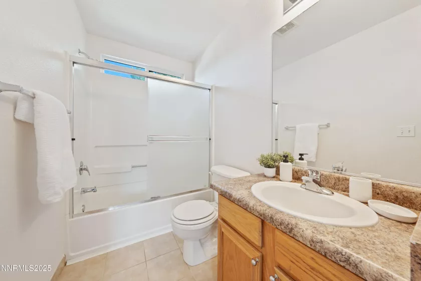 17705 Oakview, Reno, Nevada 89508, 3 Bedrooms Bedrooms, ,3 BathroomsBathrooms,Residential,Residential,Oakview,250051456