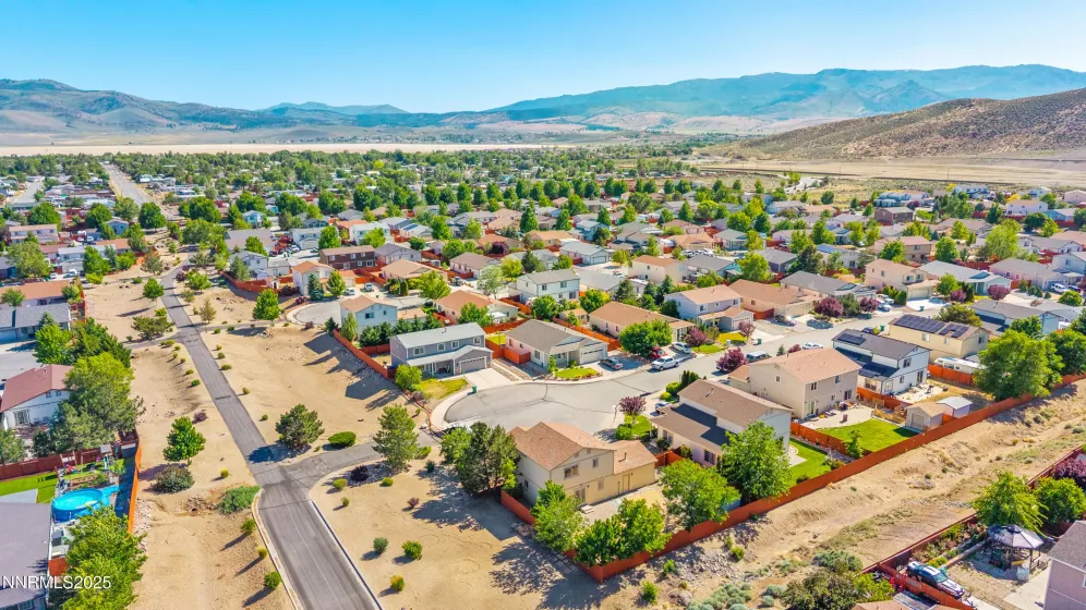 17705 Oakview, Reno, Nevada 89508, 3 Bedrooms Bedrooms, ,3 BathroomsBathrooms,Residential,Residential,Oakview,250051456