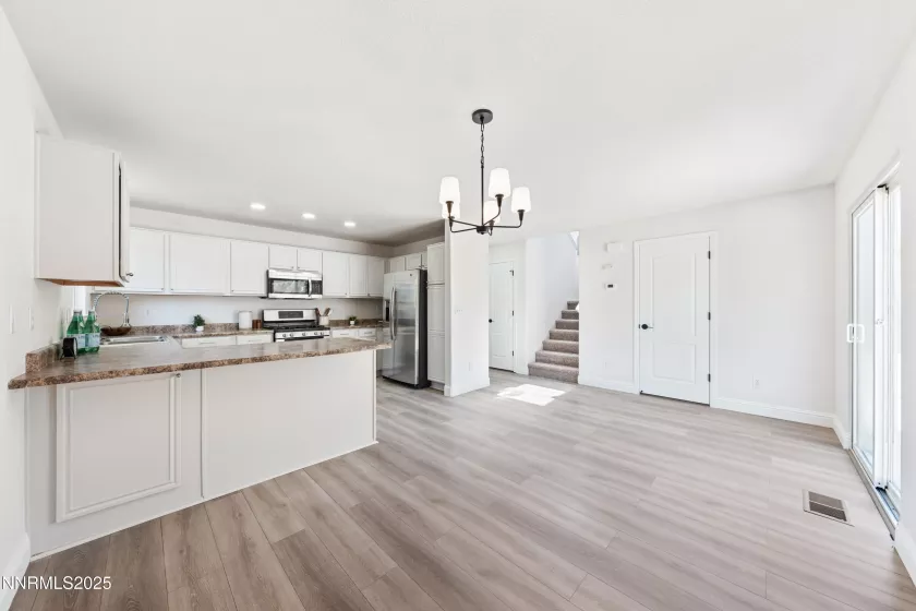 17705 Oakview, Reno, Nevada 89508, 3 Bedrooms Bedrooms, ,3 BathroomsBathrooms,Residential,Residential,Oakview,250051456