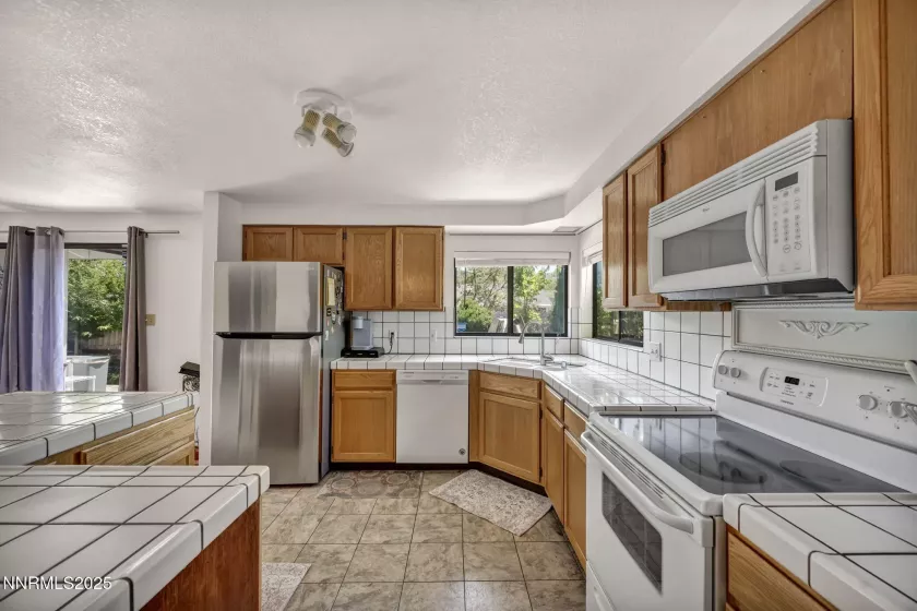 3267 Kitchen, Carson City, Nevada 89701, 3 Bedrooms Bedrooms, ,2 BathroomsBathrooms,Residential,Residential,Kitchen,250053408