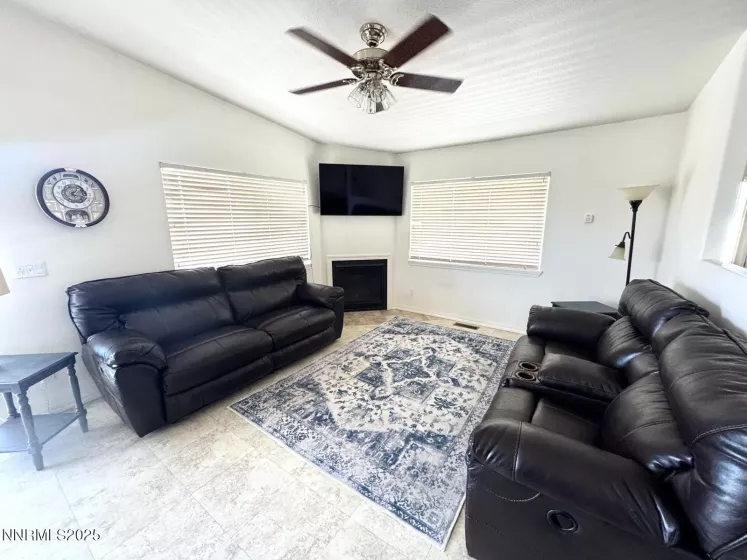 300 Mesa, Winnemucca, Nevada 89445, 3 Bedrooms Bedrooms, ,3 BathroomsBathrooms,Residential,Residential,Mesa,250053410