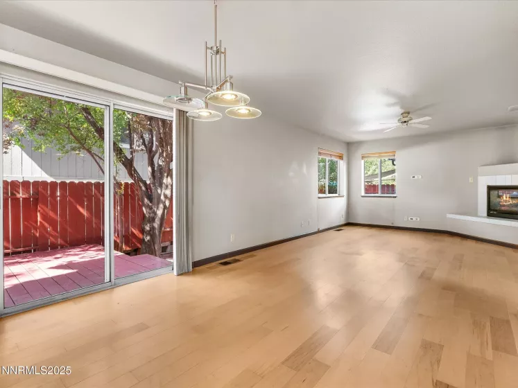 450 Len, Reno, Nevada 89511, 3 Bedrooms Bedrooms, ,3 BathroomsBathrooms,Residential,Residential,Len,250053413