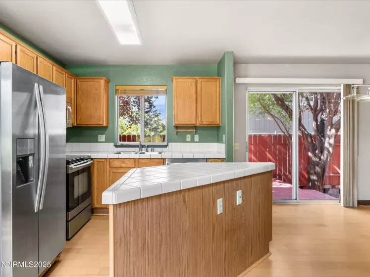 450 Len, Reno, Nevada 89511, 3 Bedrooms Bedrooms, ,3 BathroomsBathrooms,Residential,Residential,Len,250053413