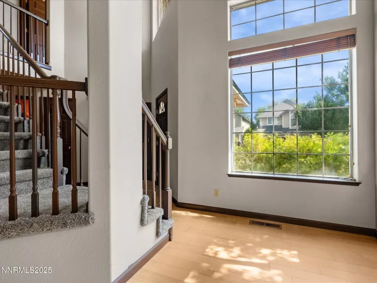 450 Len, Reno, Nevada 89511, 3 Bedrooms Bedrooms, ,3 BathroomsBathrooms,Residential,Residential,Len,250053413
