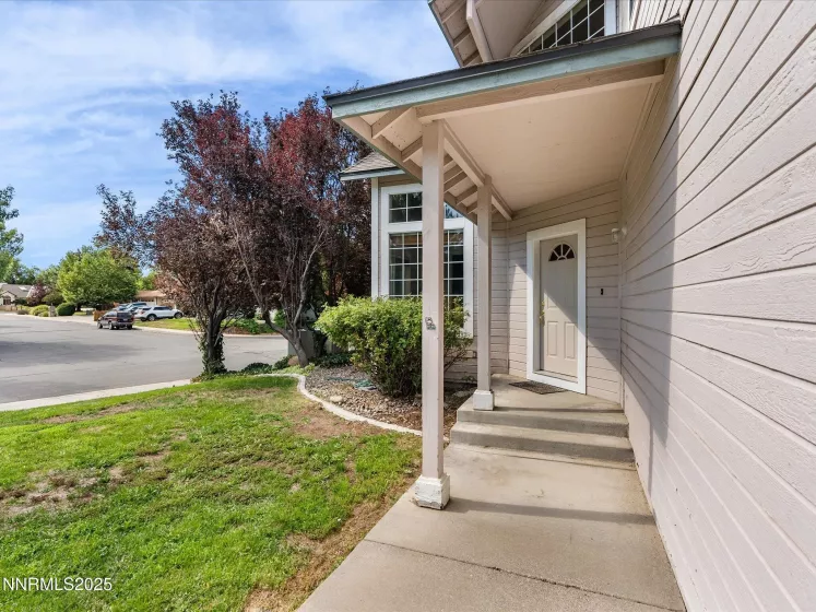 450 Len, Reno, Nevada 89511, 3 Bedrooms Bedrooms, ,3 BathroomsBathrooms,Residential,Residential,Len,250053413