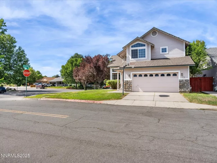 450 Len, Reno, Nevada 89511, 3 Bedrooms Bedrooms, ,3 BathroomsBathrooms,Residential,Residential,Len,250053413