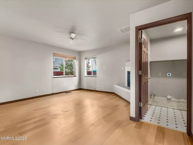 450 Len, Reno, Nevada 89511, 3 Bedrooms Bedrooms, ,3 BathroomsBathrooms,Residential,Residential,Len,250053413