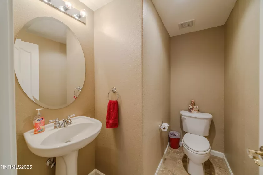 811 Pinchot Pass, Sparks, Nevada 89436, 4 Bedrooms Bedrooms, ,3 BathroomsBathrooms,Residential,Residential,Pinchot Pass,250053420
