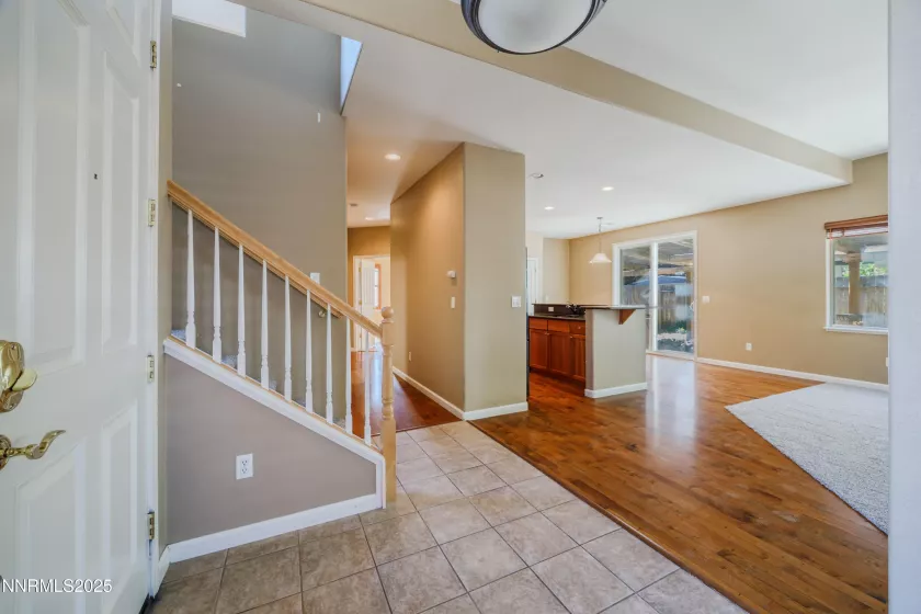 811 Pinchot Pass, Sparks, Nevada 89436, 4 Bedrooms Bedrooms, ,3 BathroomsBathrooms,Residential,Residential,Pinchot Pass,250053420
