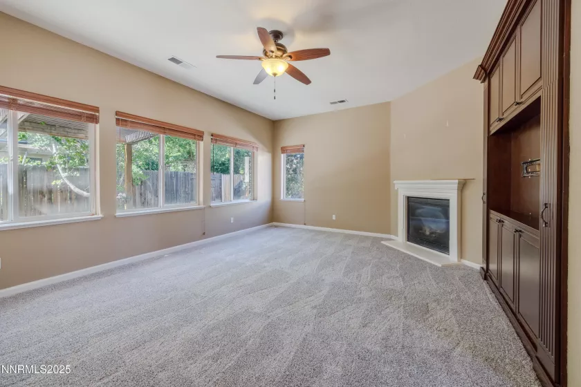 811 Pinchot Pass, Sparks, Nevada 89436, 4 Bedrooms Bedrooms, ,3 BathroomsBathrooms,Residential,Residential,Pinchot Pass,250053420