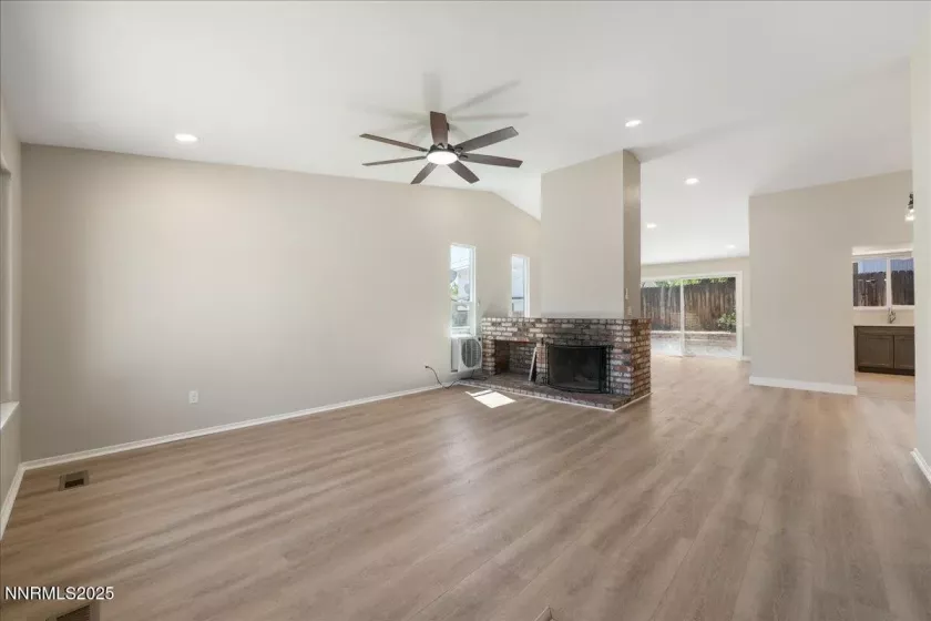 1840 Kings, Reno, Nevada 89503, 4 Bedrooms Bedrooms, ,2 BathroomsBathrooms,Residential,Residential,Kings,250053427