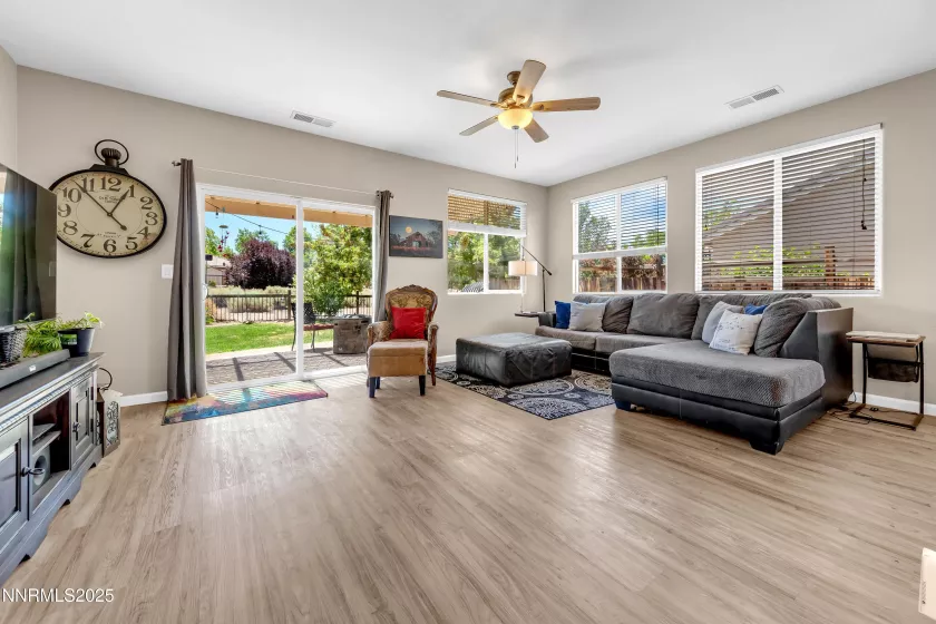4147 Matter, Sparks, Nevada 89436, 3 Bedrooms Bedrooms, ,2 BathroomsBathrooms,Residential,Residential,Matter,250053428