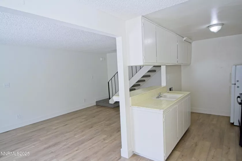 664 Oakwood, Sparks, Nevada 89431, 2 Bedrooms Bedrooms, ,1 BathroomBathrooms,Residential Lease,Manufactured,Oakwood,250053429