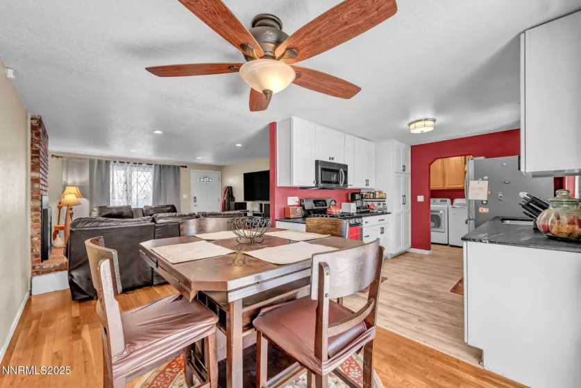 2100 6th, Reno, Nevada 89503, 3 Bedrooms Bedrooms, ,1 BathroomBathrooms,Residential,Residential,6th,250053431