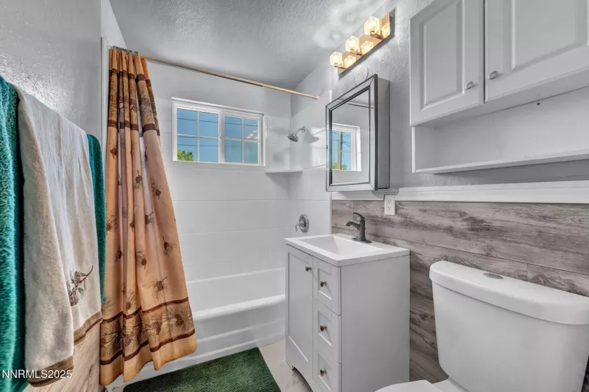 2100 6th, Reno, Nevada 89503, 3 Bedrooms Bedrooms, ,1 BathroomBathrooms,Residential,Residential,6th,250053431