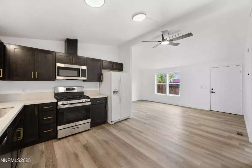 2185 Barberry, Reno, Nevada 89512, 3 Bedrooms Bedrooms, ,2 BathroomsBathrooms,Residential,Residential,Barberry,250053433