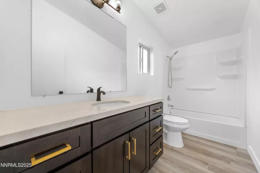 2185 Barberry, Reno, Nevada 89512, 3 Bedrooms Bedrooms, ,2 BathroomsBathrooms,Residential,Residential,Barberry,250053433
